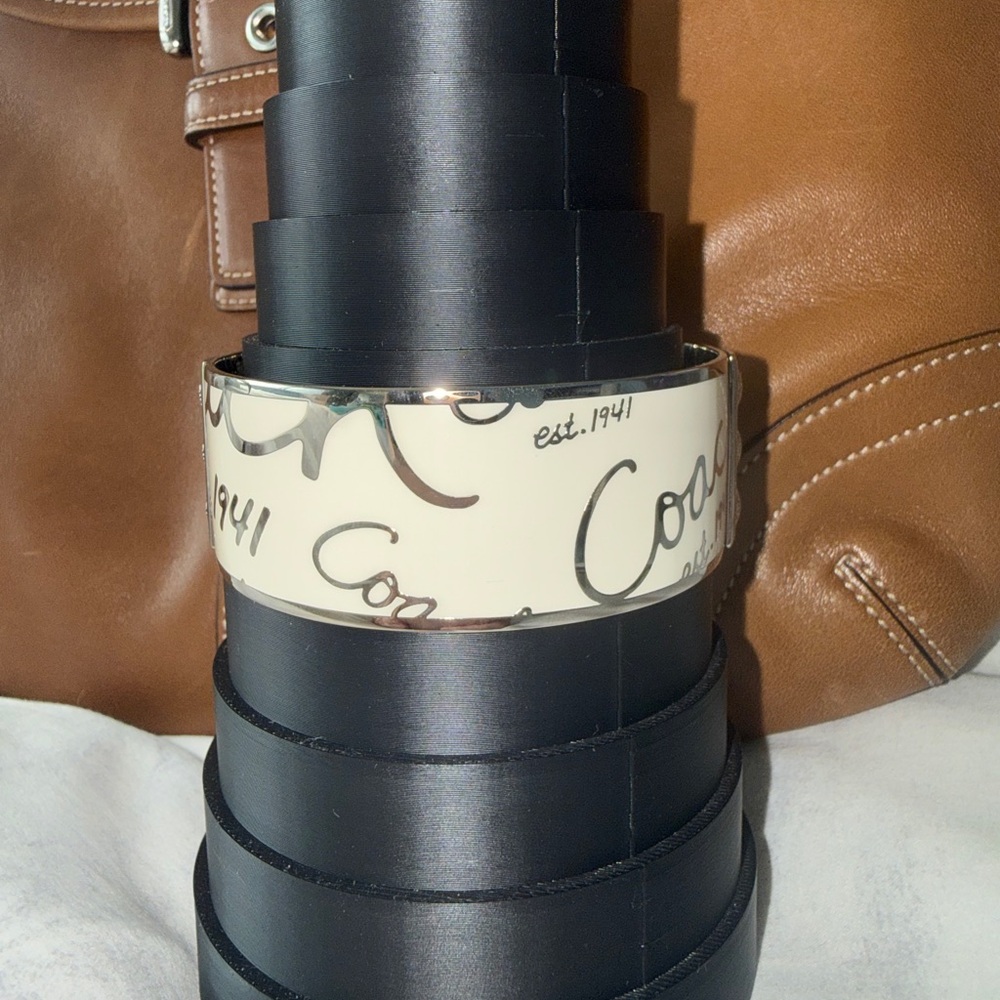 Coach Bangle - image 7